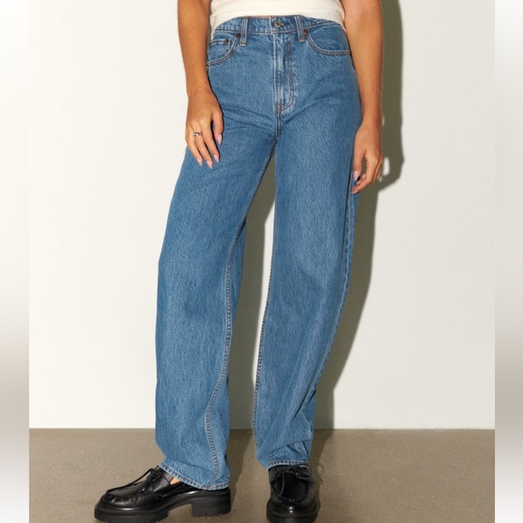 Abercrombie & Fitch Denim - Abercrombie High Rise Taper Jean NWT